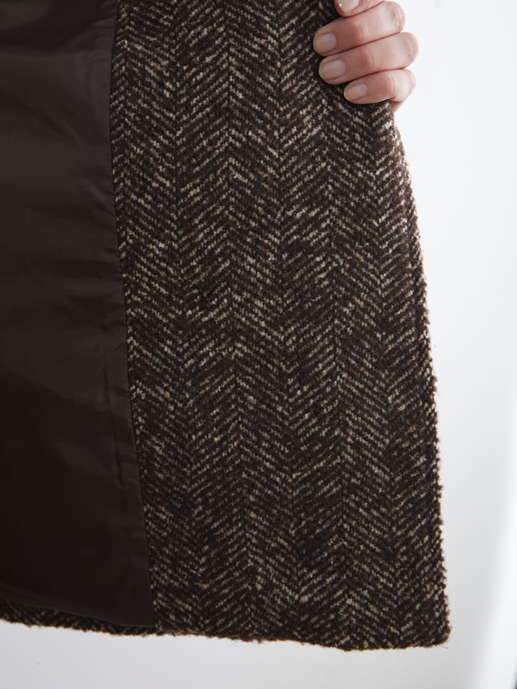 Kahverengi Dik Yaka Desenli Oversize Kadın Kaşe Kaban-3