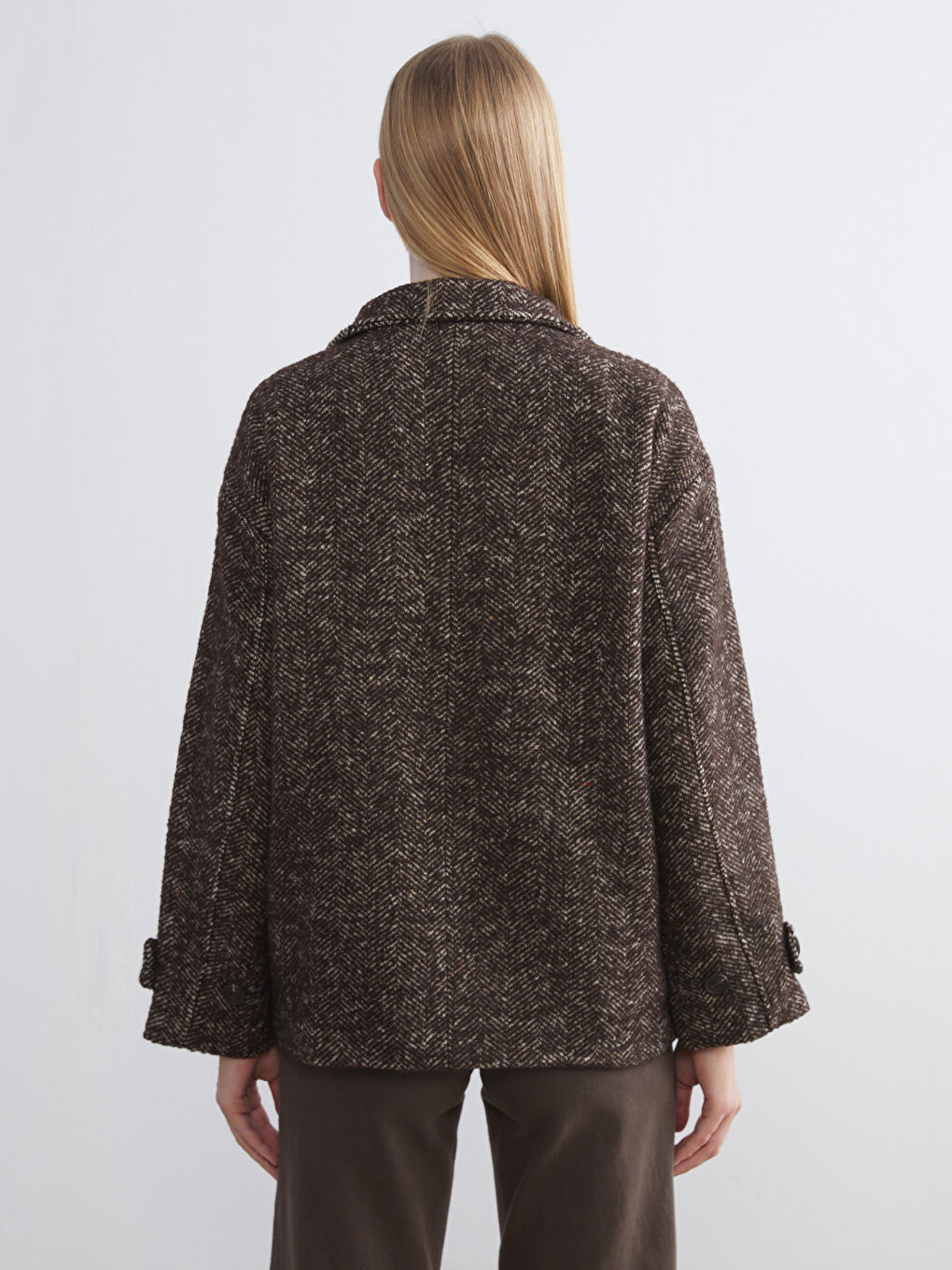 Kahverengi Dik Yaka Desenli Oversize Kadın Kaşe Kaban-4