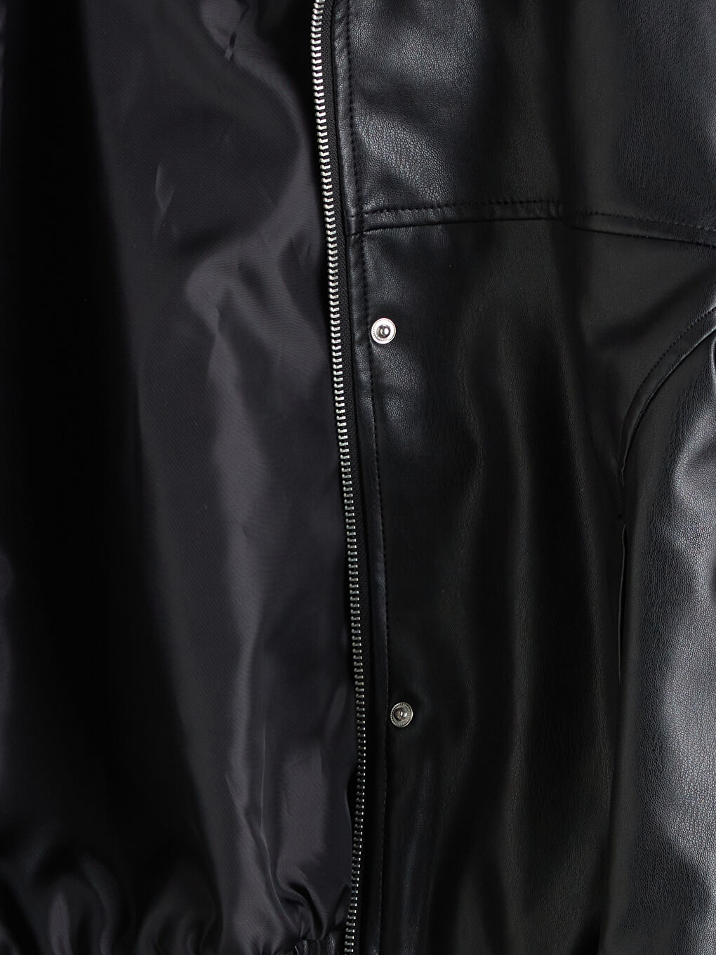 Siyah Gömlek Yaka Kadın Deri Görünümlü Ceket-8