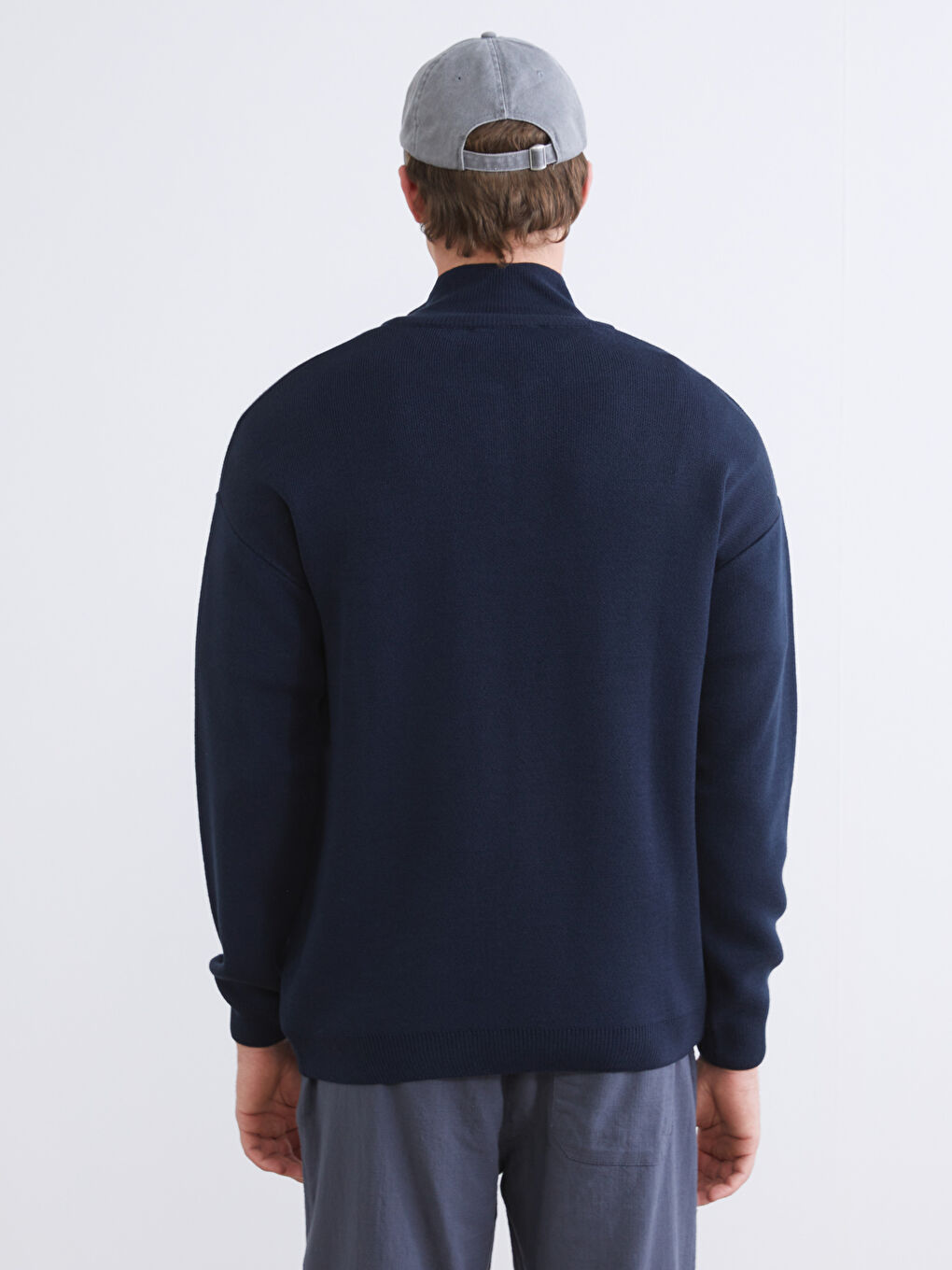 سترة تريكو كم طويل بياقة قمع للرجال-3