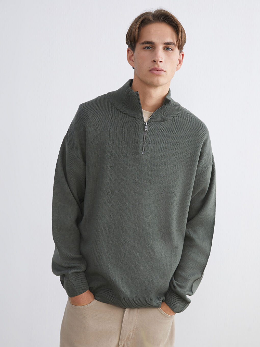 Haki Dik Yaka Uzun Kollu Erkek Triko Kazak