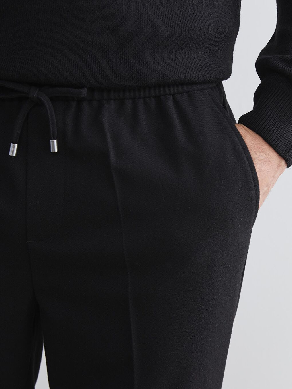 Muške pantalone standardong kroja-2