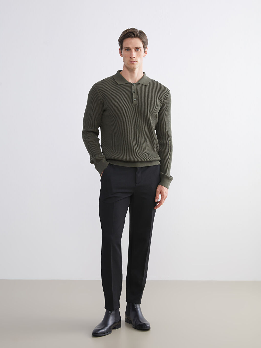 Siyah Standart Kalıp Erkek Pantolon