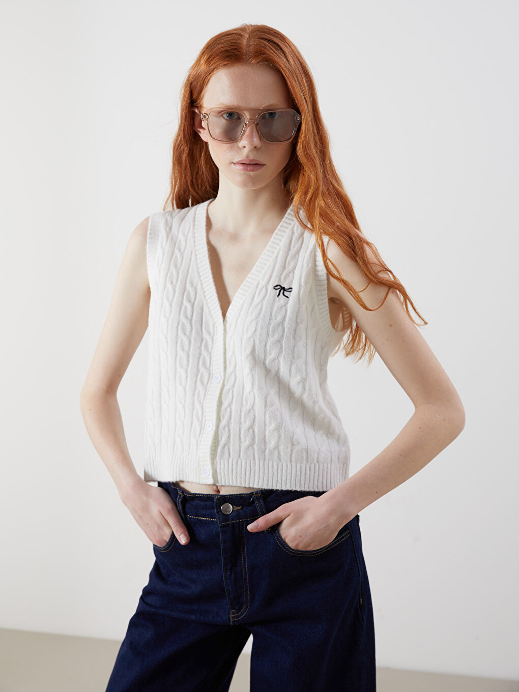 XSIDE V-Neck Embroidered Women's Knitwear Vest -W55173Z8-R9J