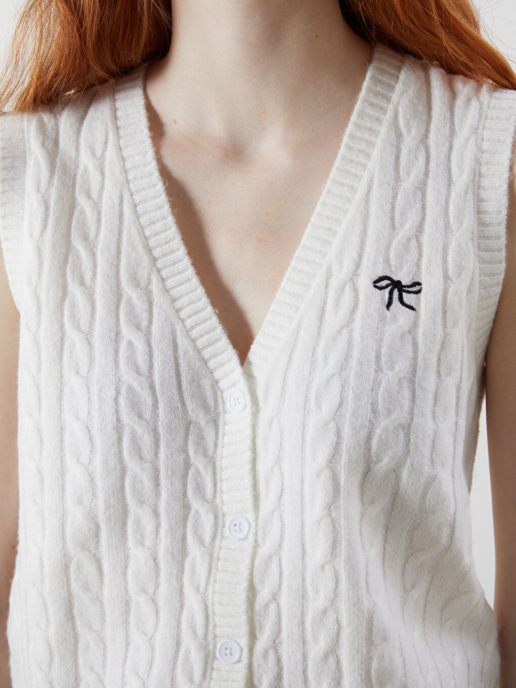 XSIDE V-Neck Embroidered Women's Knitwear Vest -W55173Z8-R9J