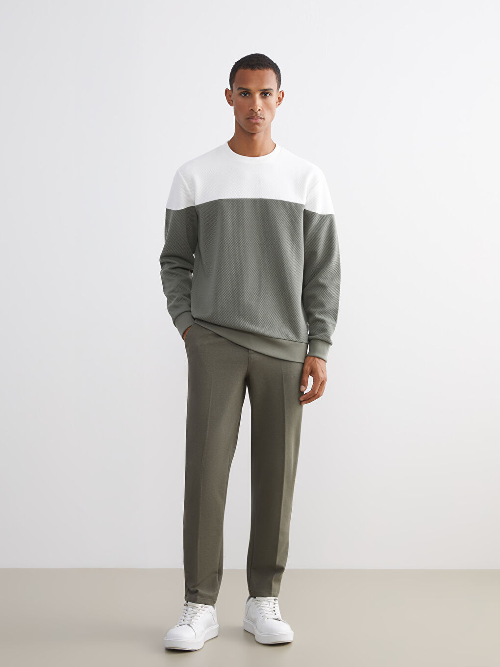 Crew Neck Jacquard Men's Sweatshirt-1