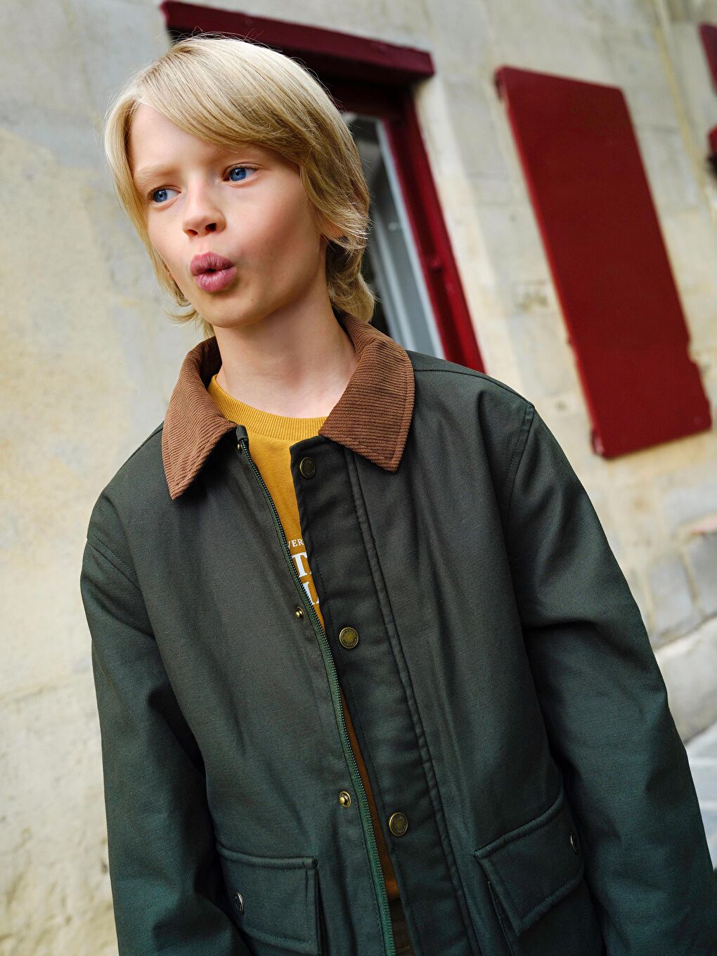 Yeşil Fitilli Kadife Yaka Erkek Çocuk Mont