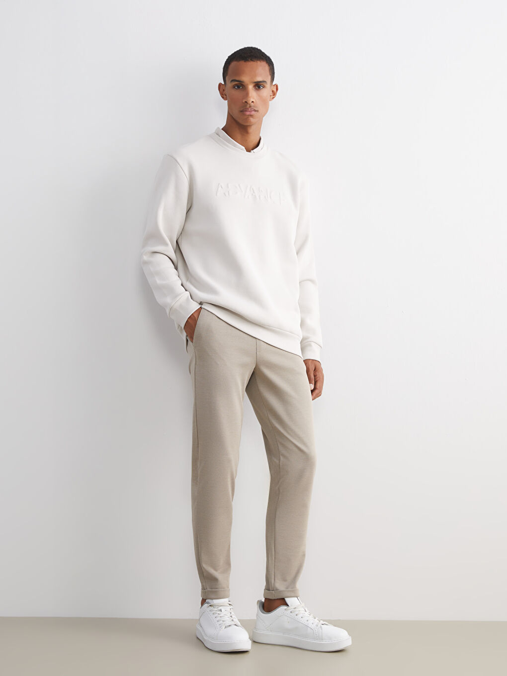 Дөңгелек жағалы ерлерге арналған свитшот-1