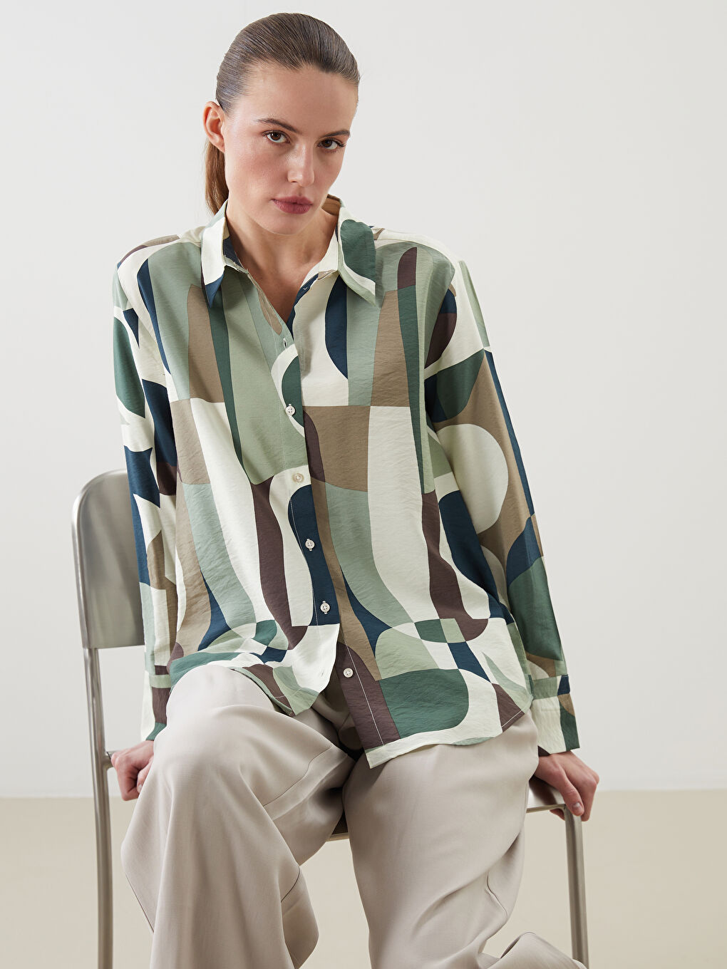 LCWAIKIKI Classic Patterned Women's Shirt -W55414Z8-LRR