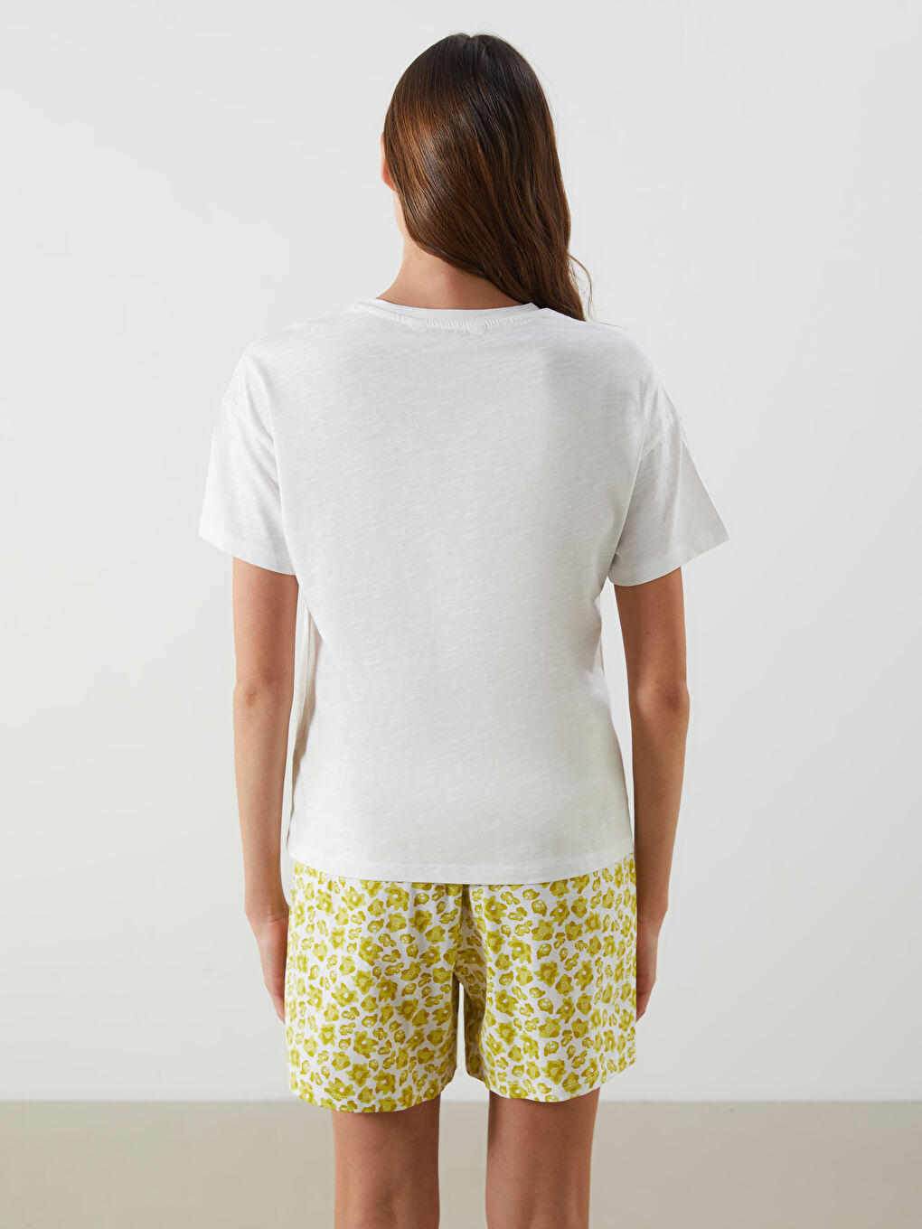 LCW DREAM Crew Neck Floral Women's Short Pyjama Set -W55418Z8-LRF