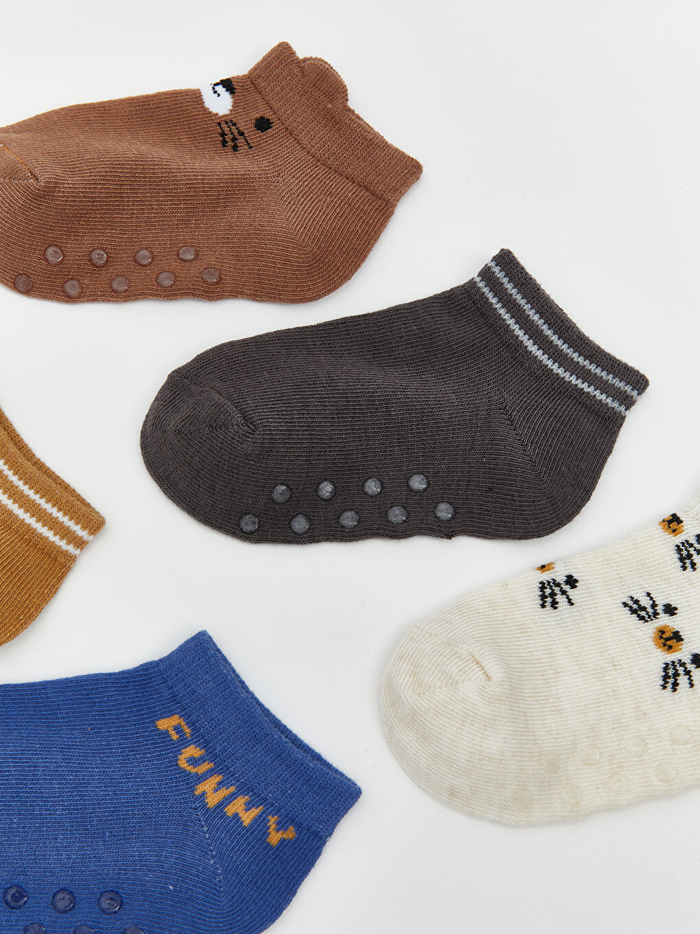 LCW baby Printed Baby Boys Trainer Socks 5 Pack -W55422Z1-D5H