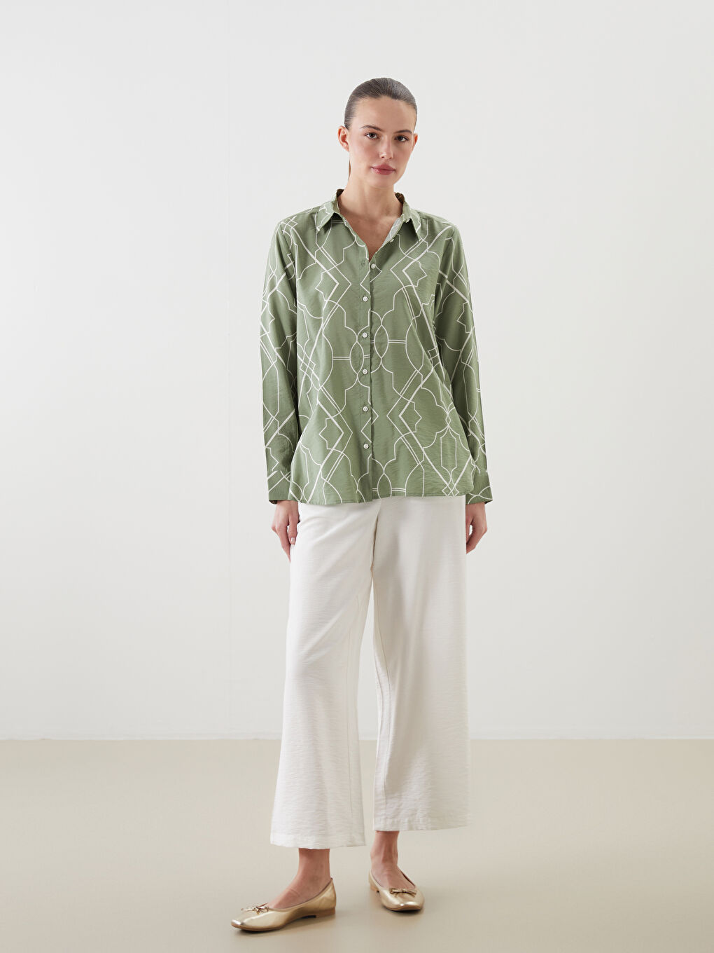 LCWAIKIKI Classic Patterned Women's Shirt -W55443Z8-F9C