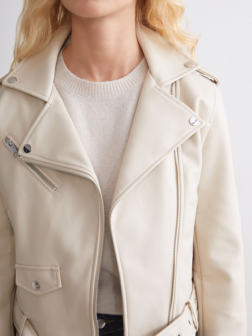 Ekru Biker Yaka Kadın Deri Görünümlü Ceket-2
