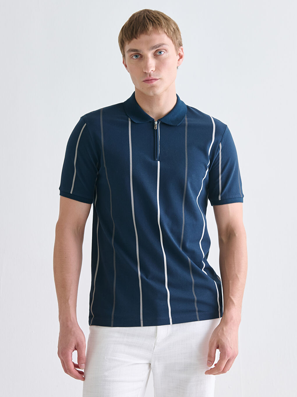 T-shirt pour Hommes à Col roulé, Manches courtes, Rayé, en Piqué-1