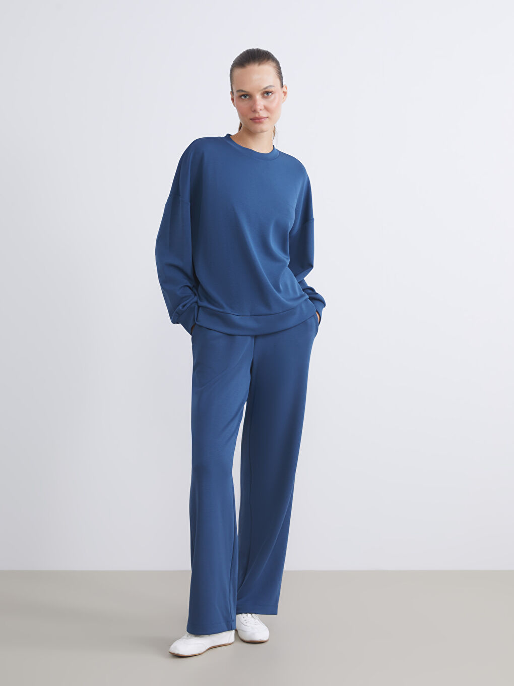 LCW Vision Woman INDIGO Sweatshirt -W55562Z8-LYB