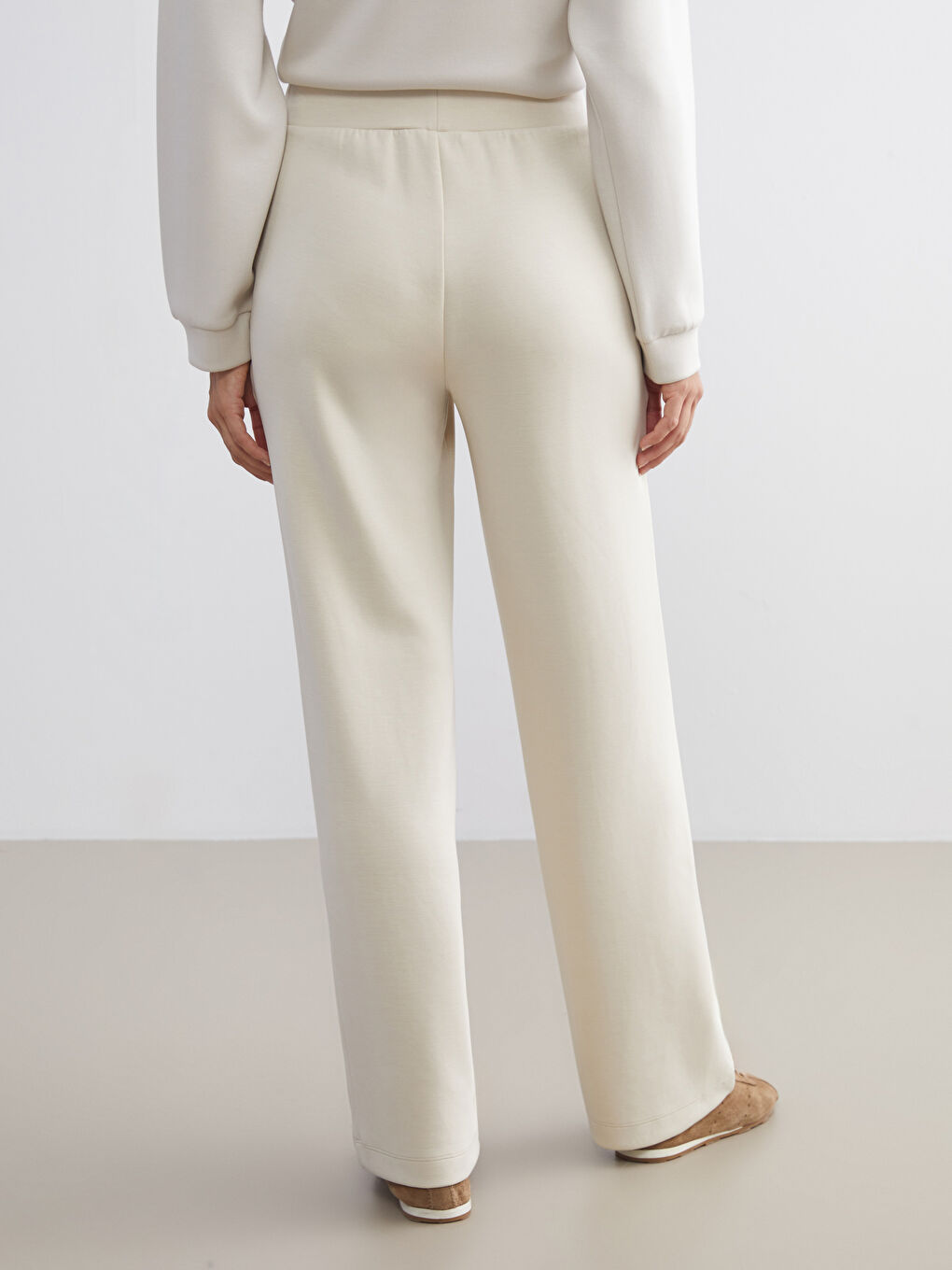 LCW Vision Women's Sweatpants with Elastic Waist -W55567Z8-G7K