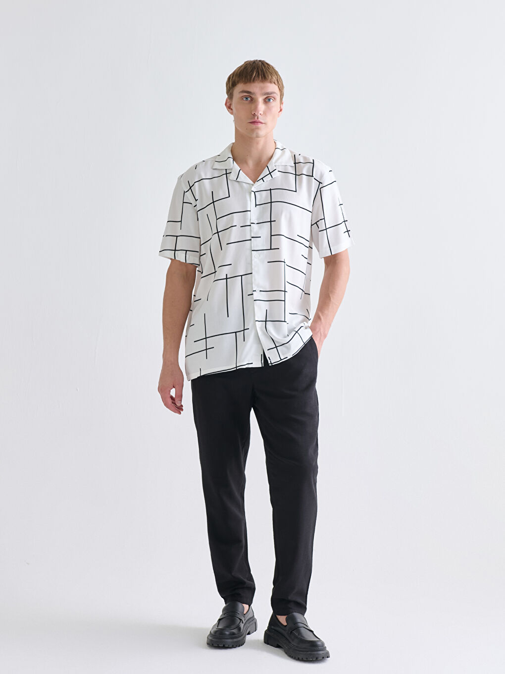 Regular Fit Short Sleeve Patterned Men's Shirt-2