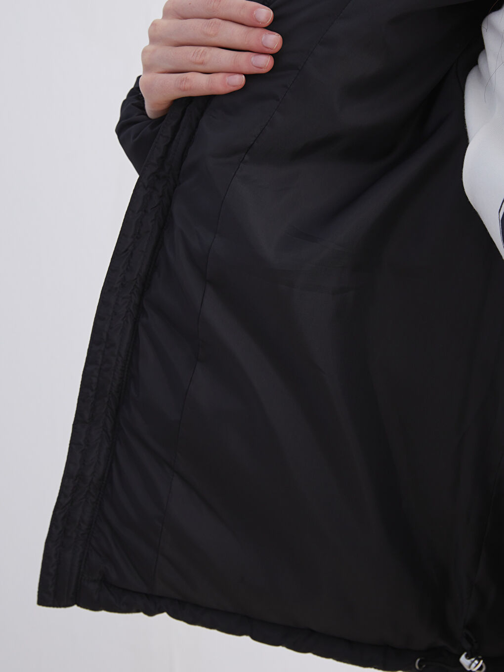 Woman BLACK Puffer Coat-3