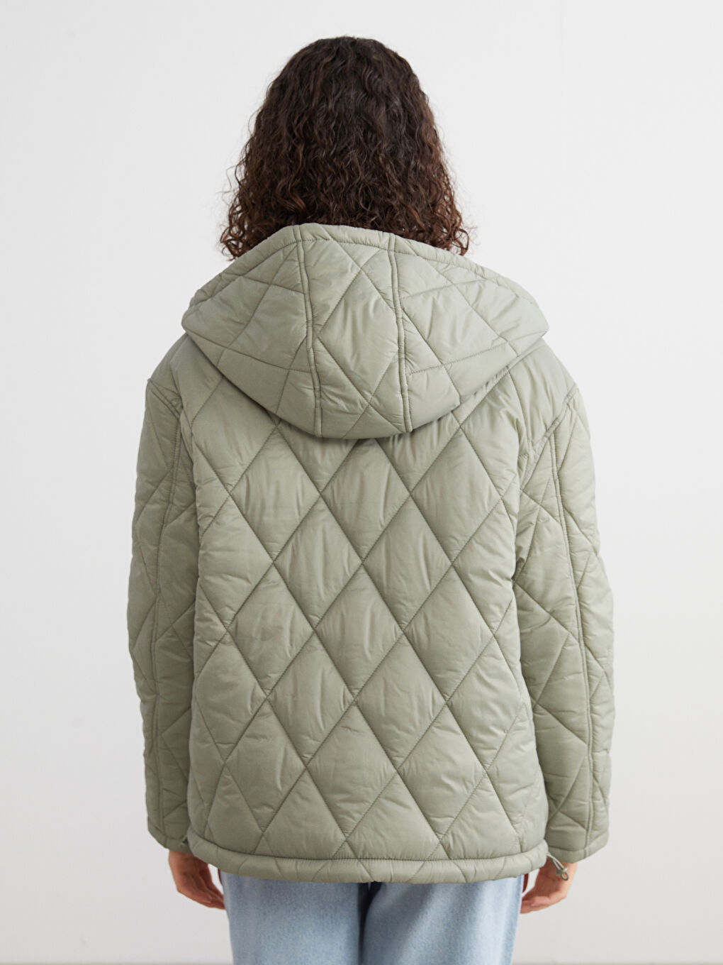 Haki Kapüşonlu Kapitone Oversize Kadın Şişme Mont-4