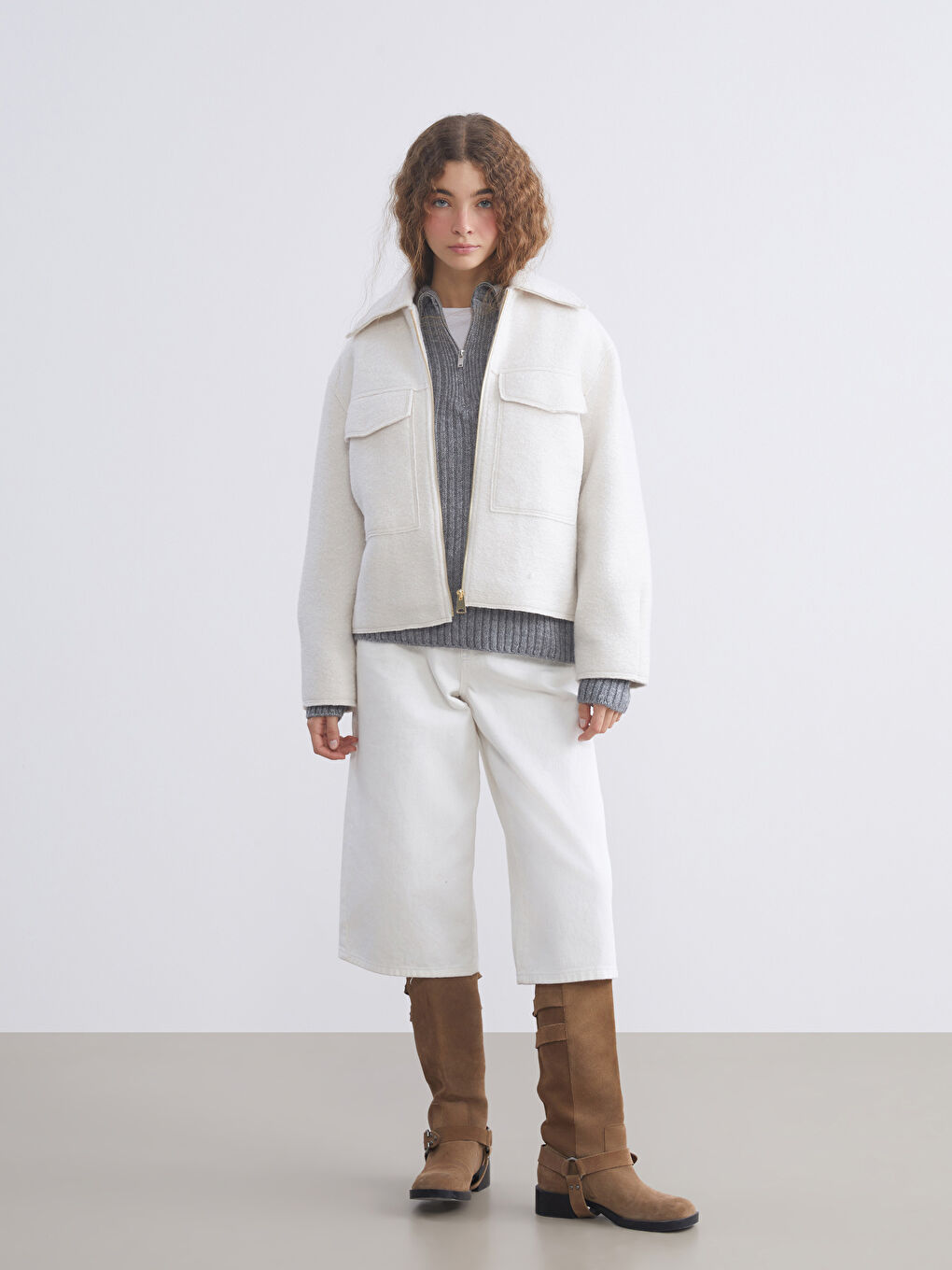 Ekru Gömlek Yaka Kadın Kaşe Ceket-1