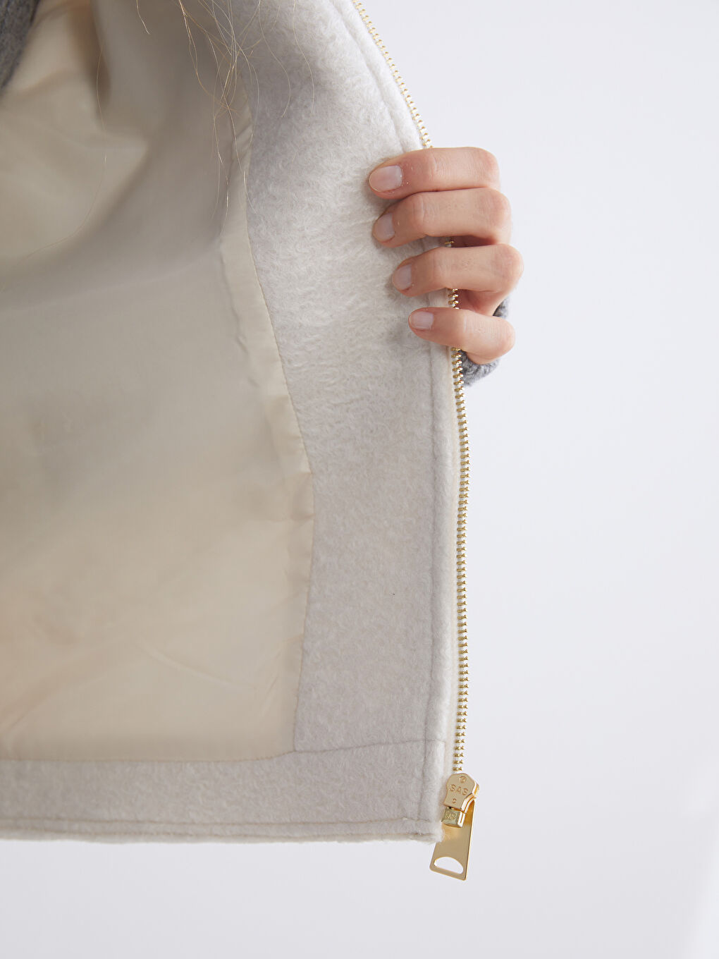 Ekru Gömlek Yaka Kadın Kaşe Ceket-3