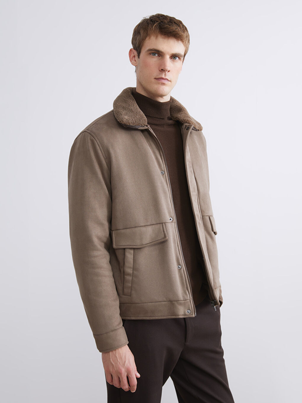 Bej Standart Kalıp Kürk Yaka Süet Erkek Mont