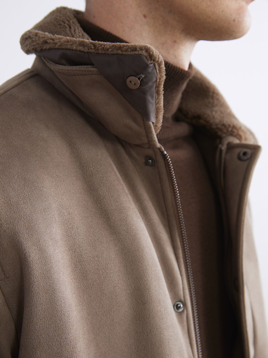 Bej Standart Kalıp Kürk Yaka Süet Erkek Mont-3