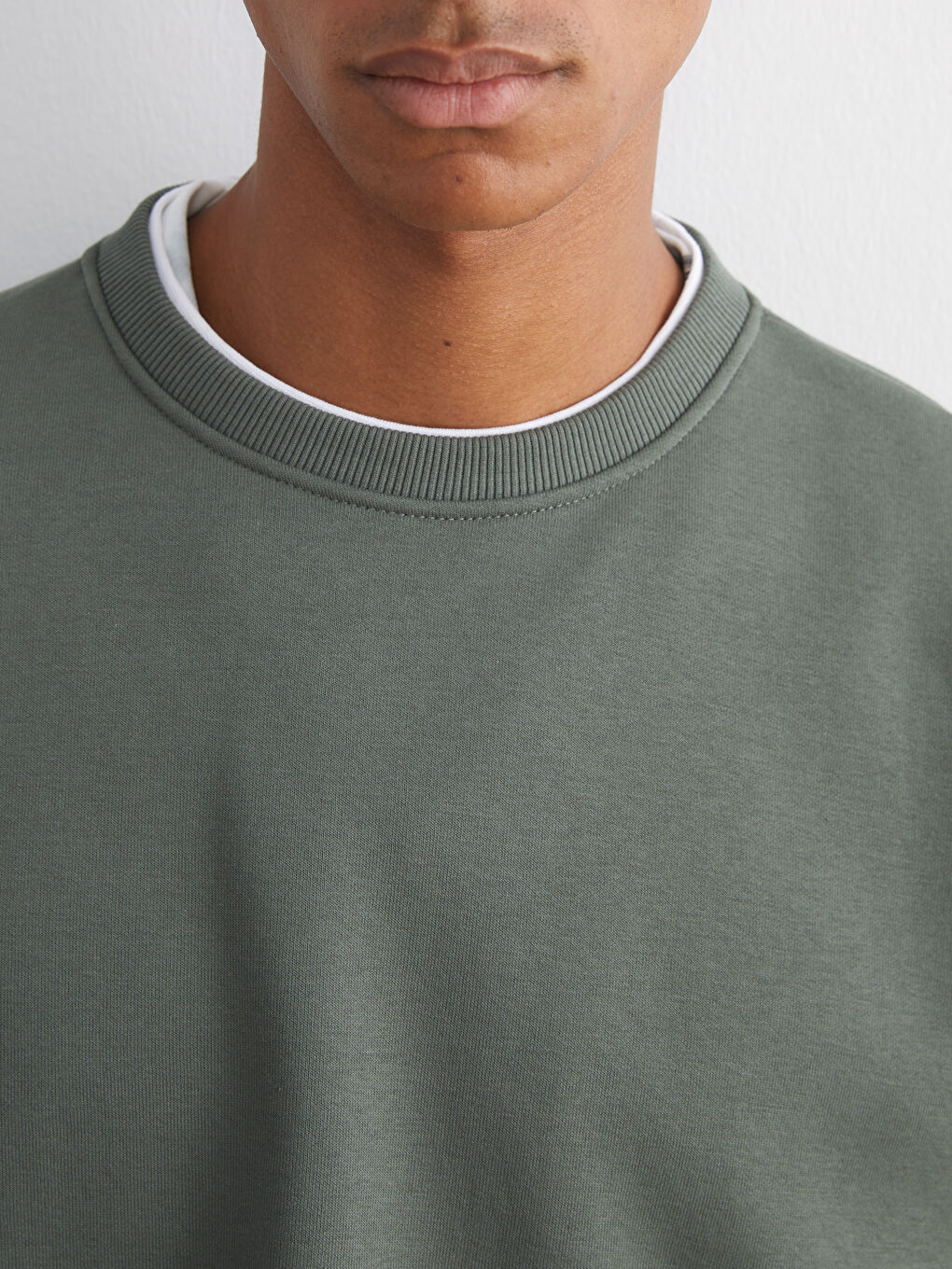 Yeşil Bisiklet Yaka Erkek Kalın Sweatshirt-2