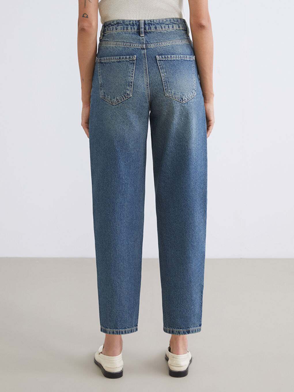İndigo Barrel Fit Kadın Jean Pantolon-3