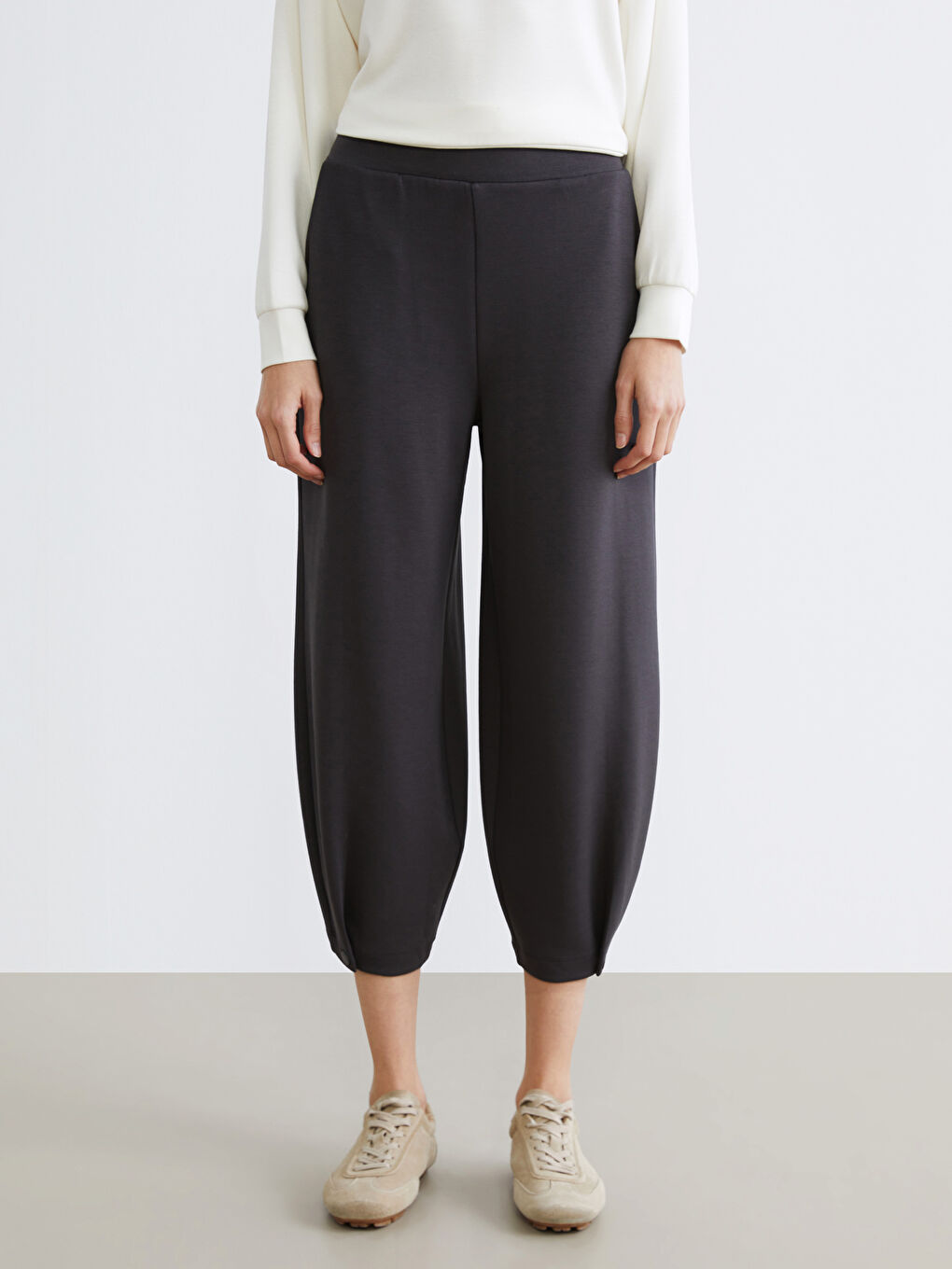 Antrasit Beli Lastikli Kadın Eşofman Altı-1