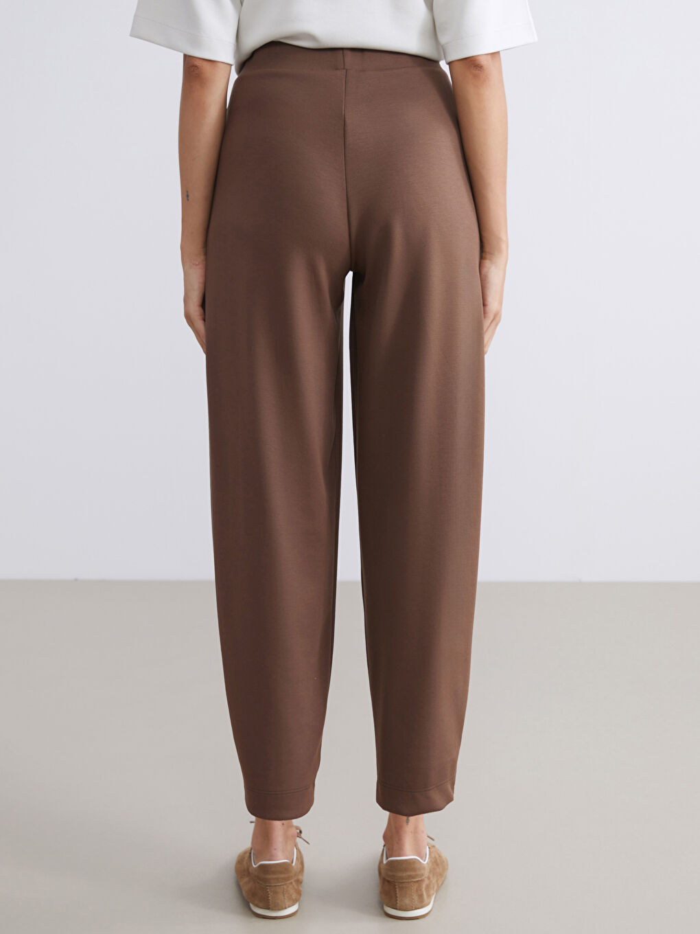 Kahverengi Beli Lastikli Kadın Eşofman Altı-4