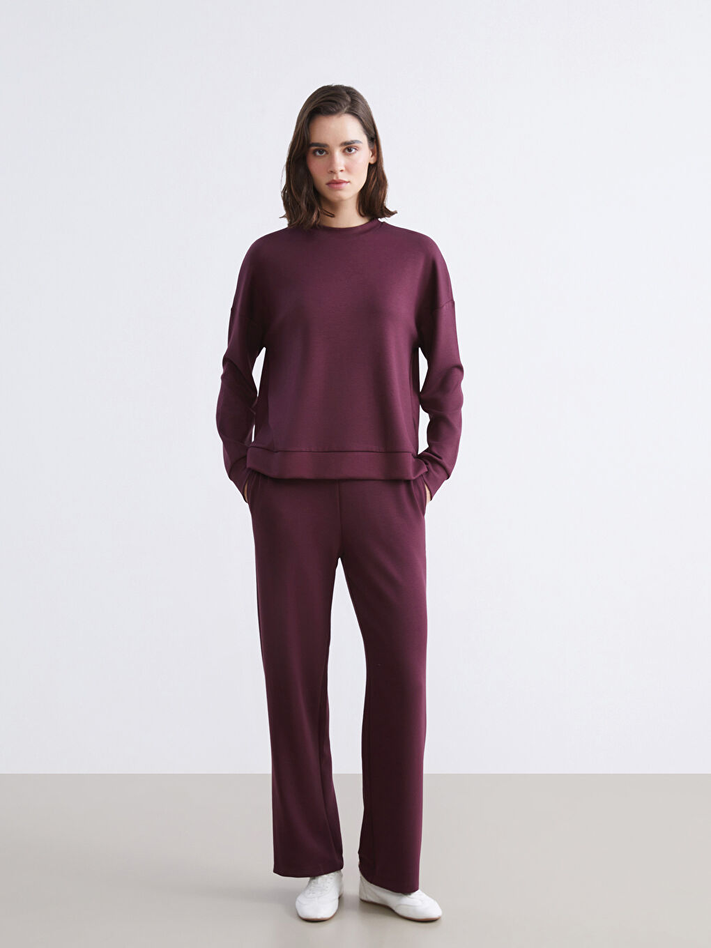 Women's Sweatpants with Elastic Waist