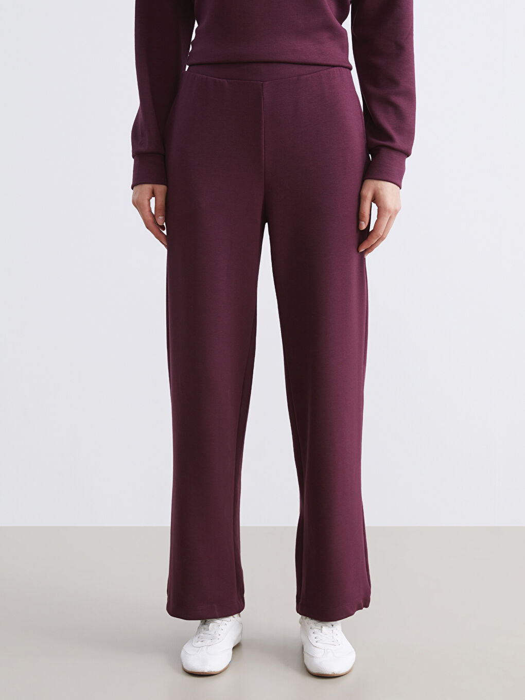 Women's Sweatpants with Elastic Waist-1