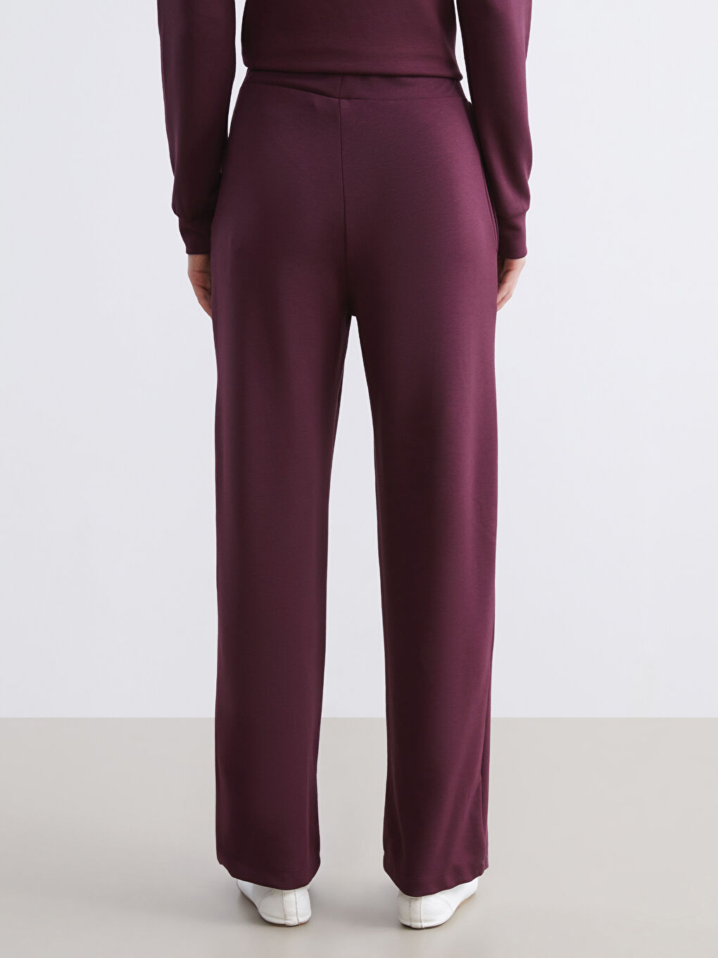 Women's Sweatpants with Elastic Waist-3
