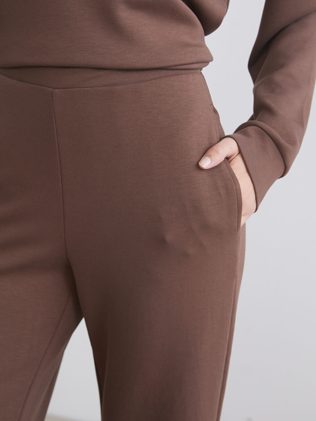 Women's Sweatpants with Elastic Waist-7