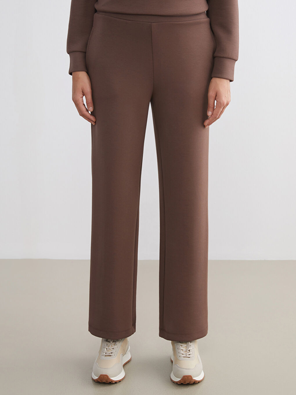 Women's Sweatpants with Elastic Waist-3