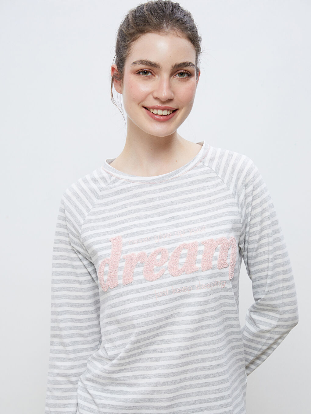 LCW DREAM سێتی بیجامە خۆڵه‌مێشی ژن -W55855Z8-998