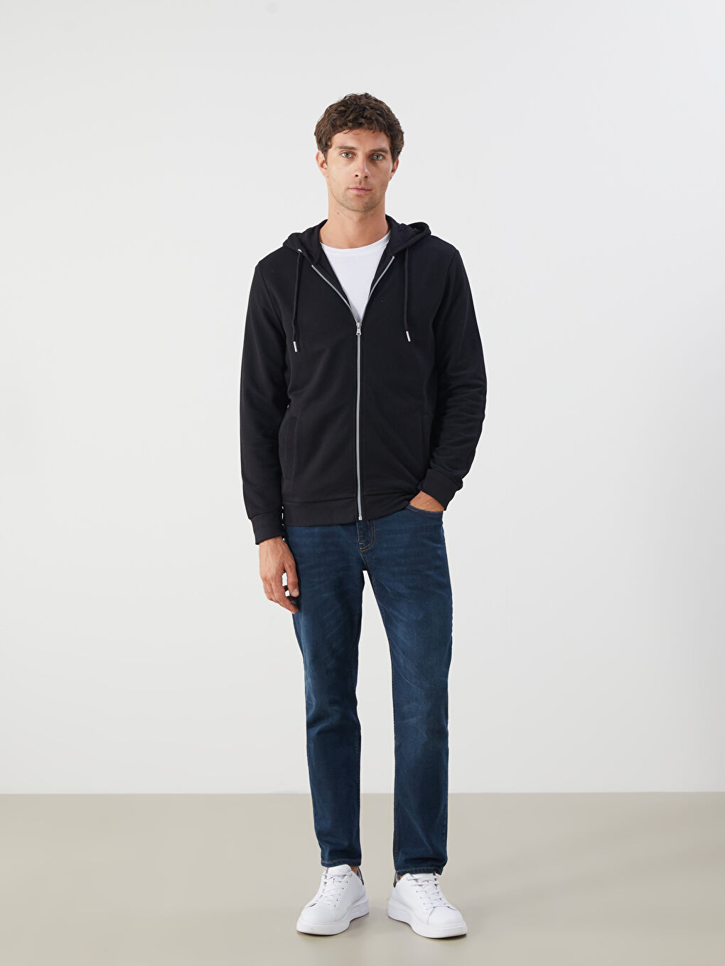 سويت شيرت بسحاب مزود بغطاء رأس للرجال-1