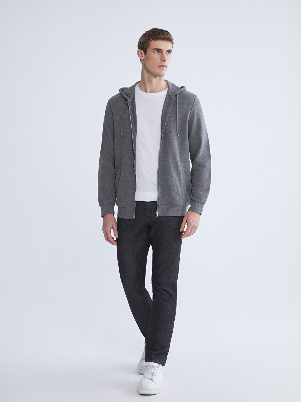 Sweat zippé à capuche pour Hommes-1