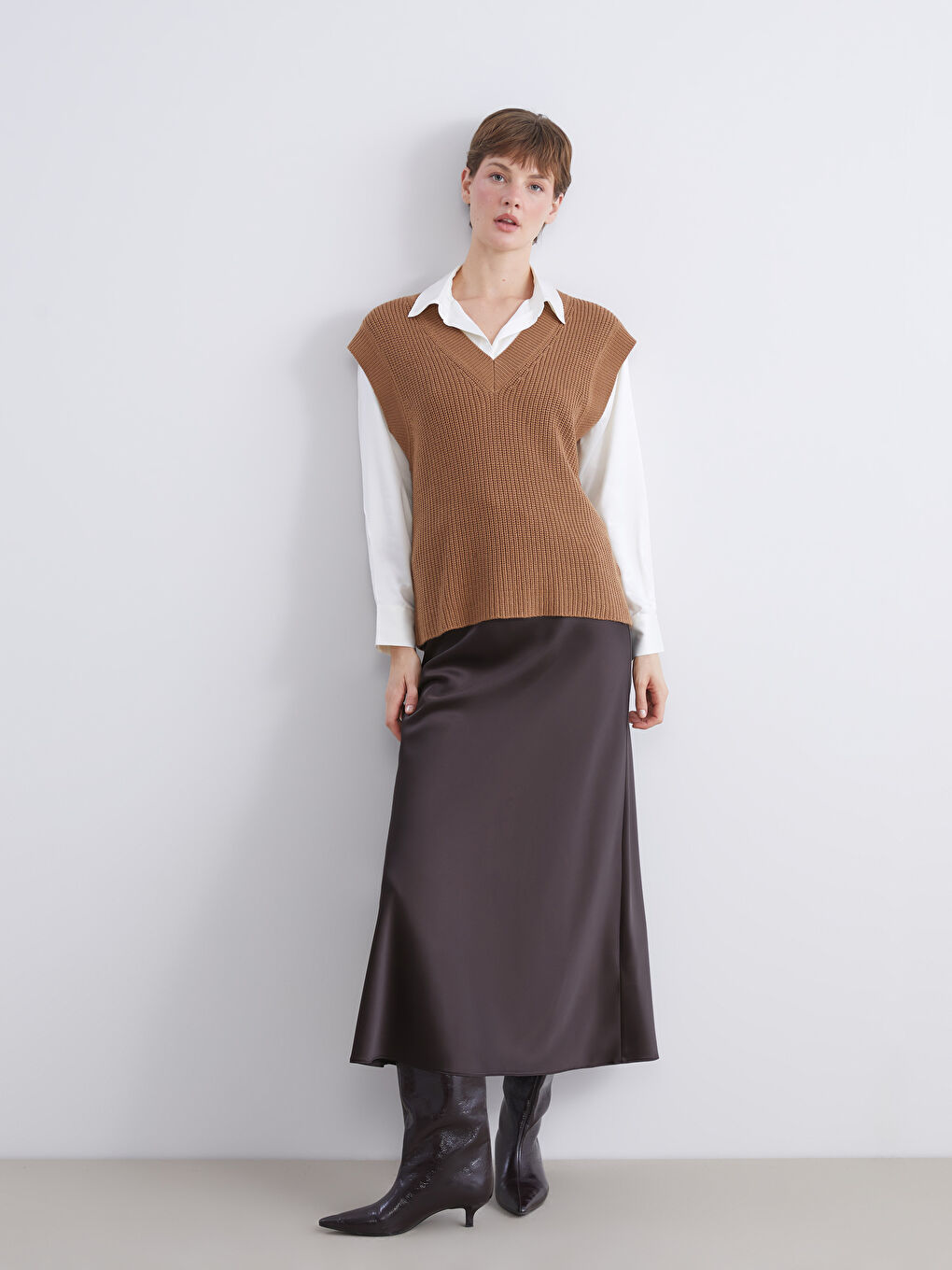 V Neck Women's Knitwear Sweater Vest-1