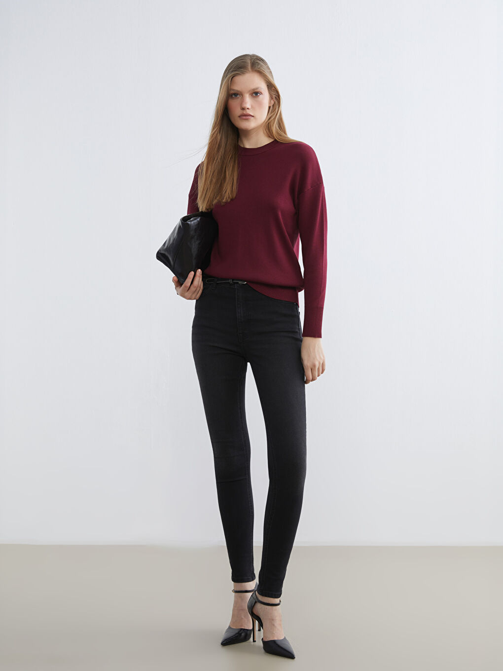 Crew Neck Women's Knitwear Sweater-1