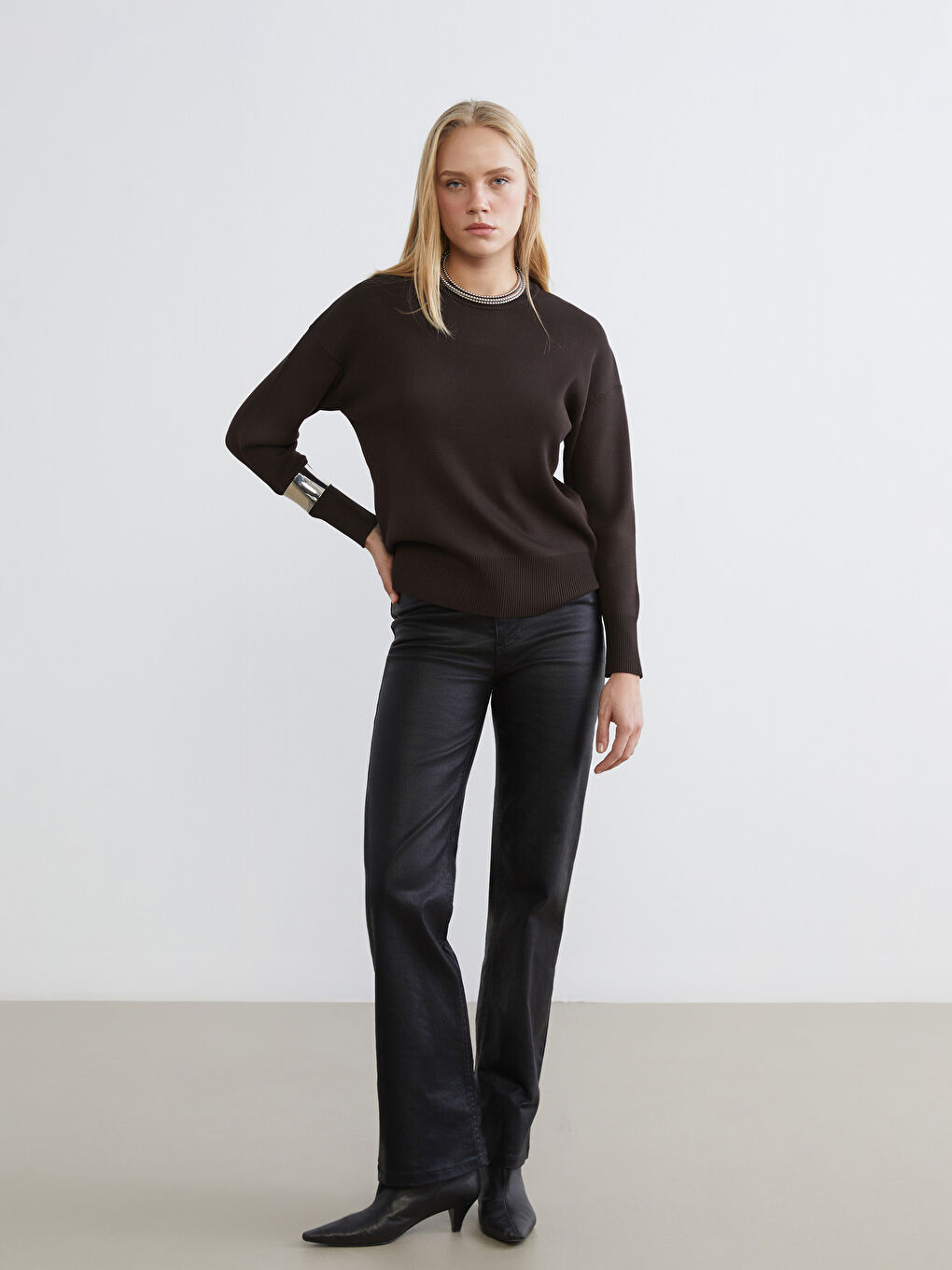 Crew Neck Women's Knitwear Sweater-1