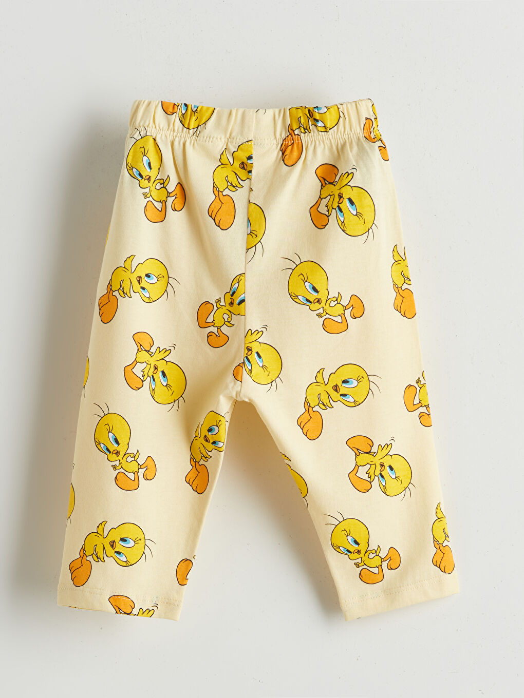 LCW baby Tweety Printed Baby Girls' Pyjama Set -W56086Z1-LU9