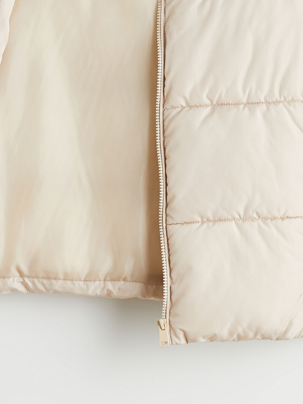 Bej Dik Yaka Kadın Şişme Yelek-6