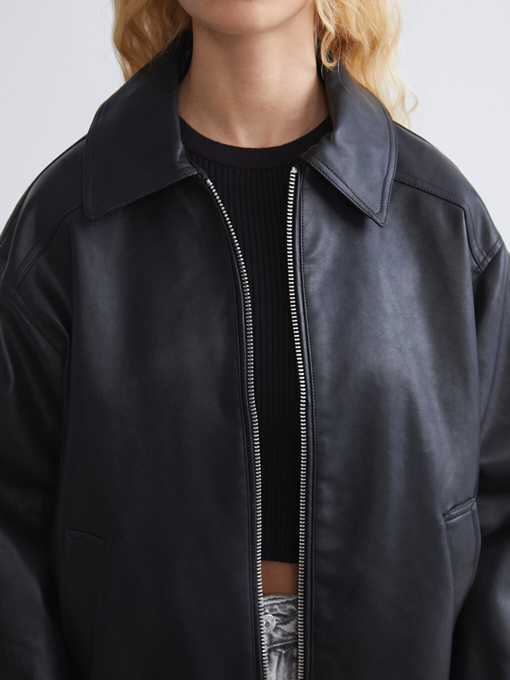 Siyah Gömlek Yaka Oversize Kadın Deri Görünümlü Ceket-2