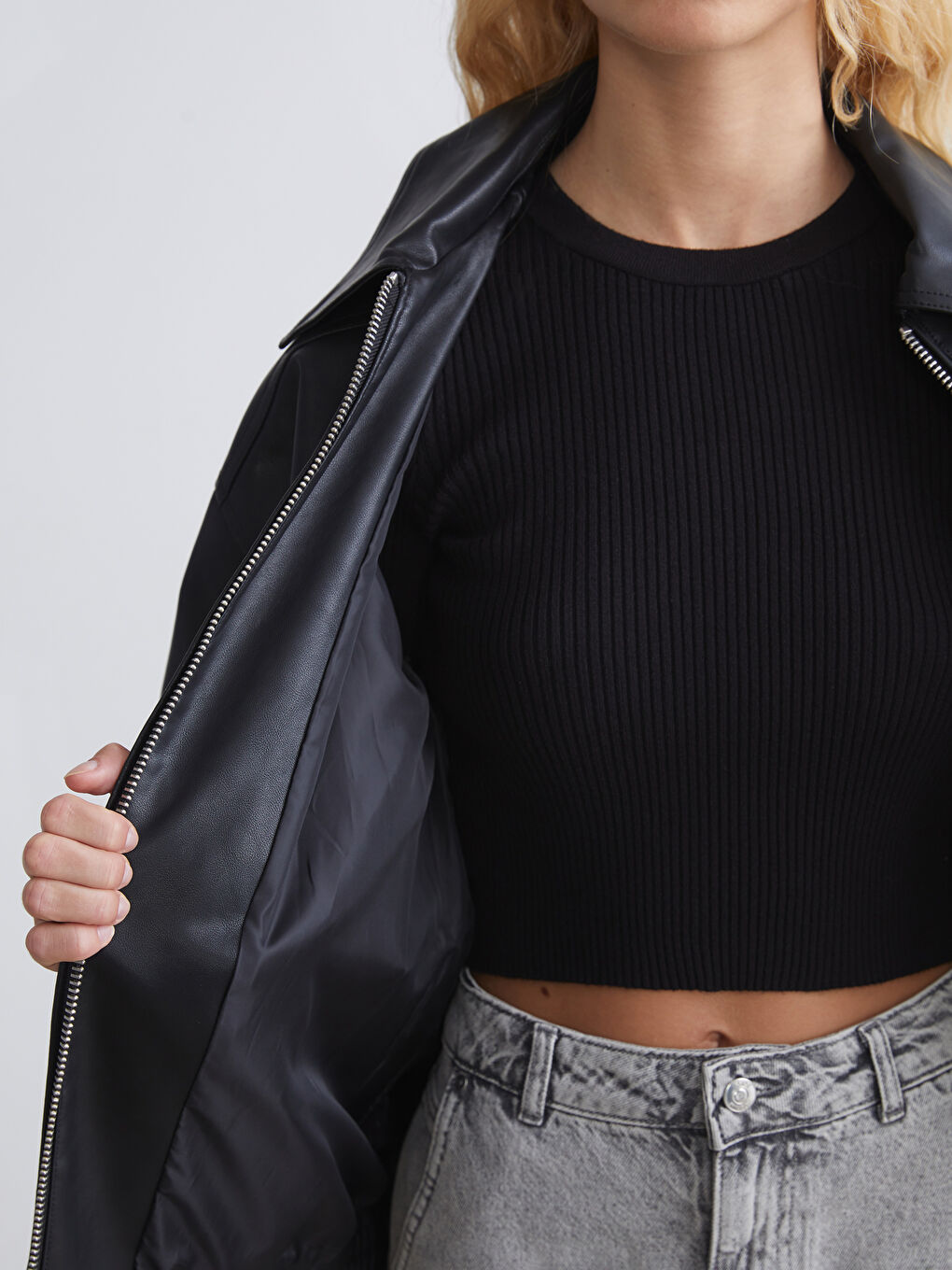 Siyah Gömlek Yaka Oversize Kadın Deri Görünümlü Ceket-3