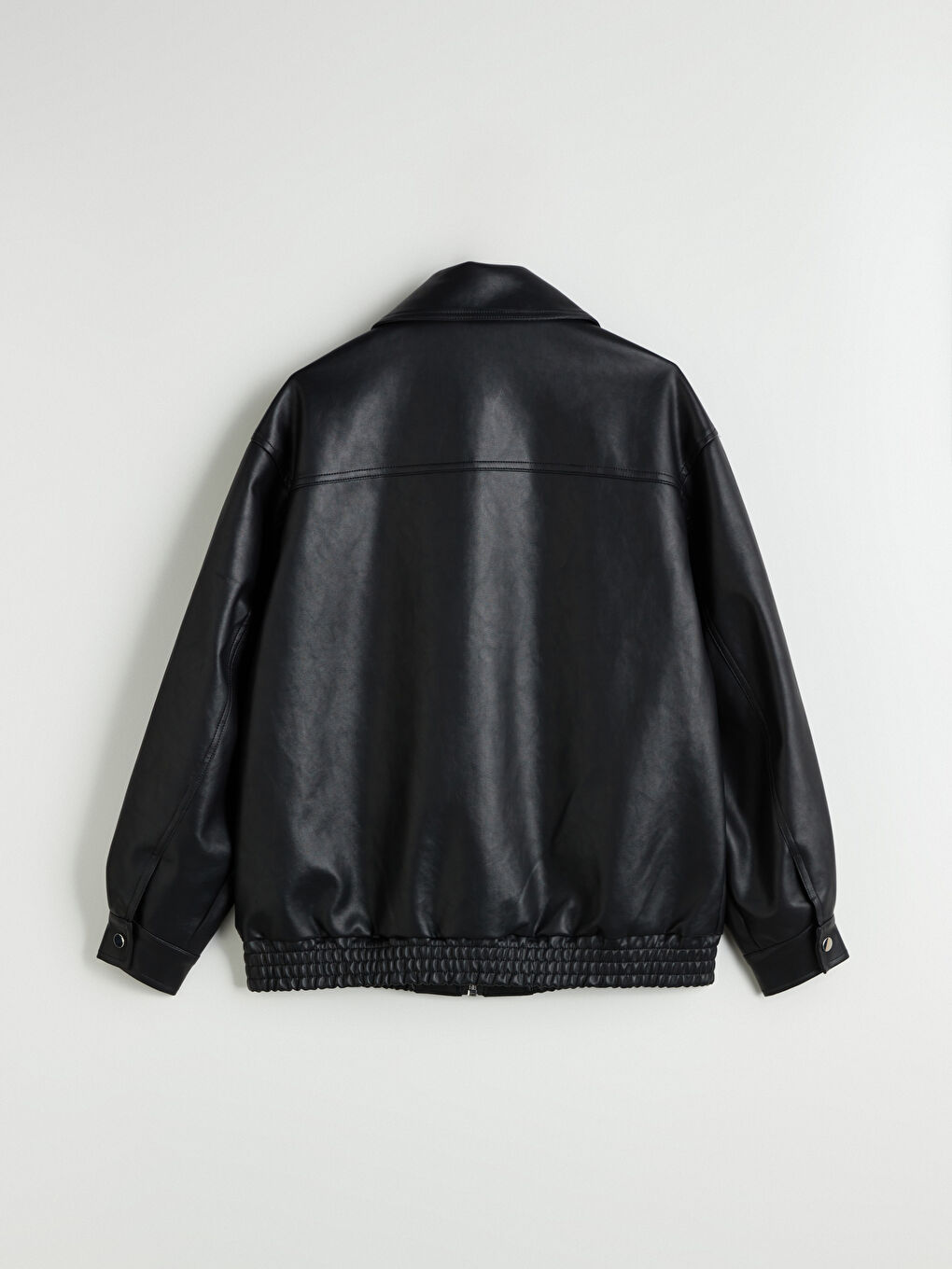 Siyah Gömlek Yaka Oversize Kadın Deri Görünümlü Ceket-7