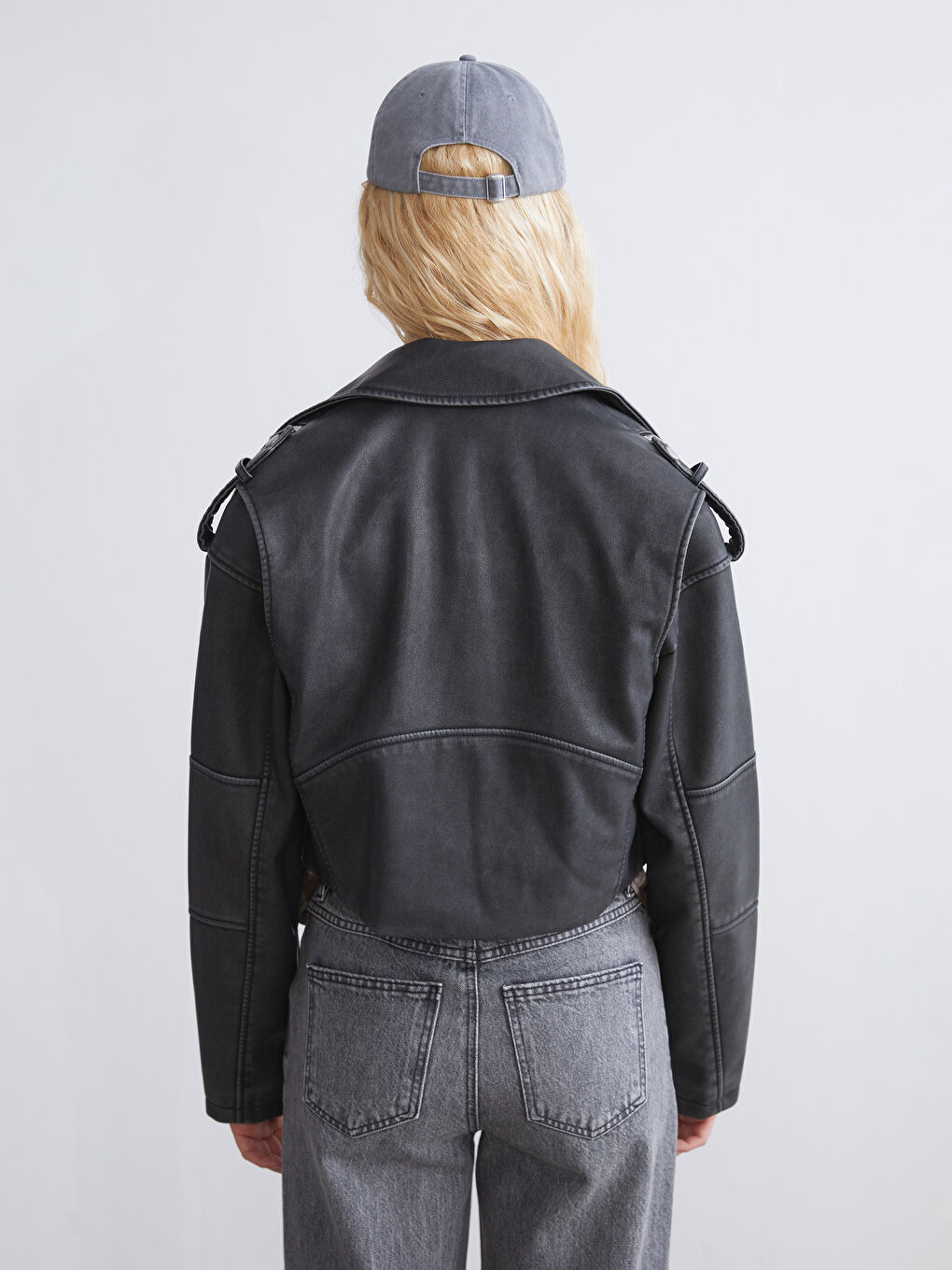 Siyah Biker Yaka Crop Kadın Deri Görünümlü Ceket-4
