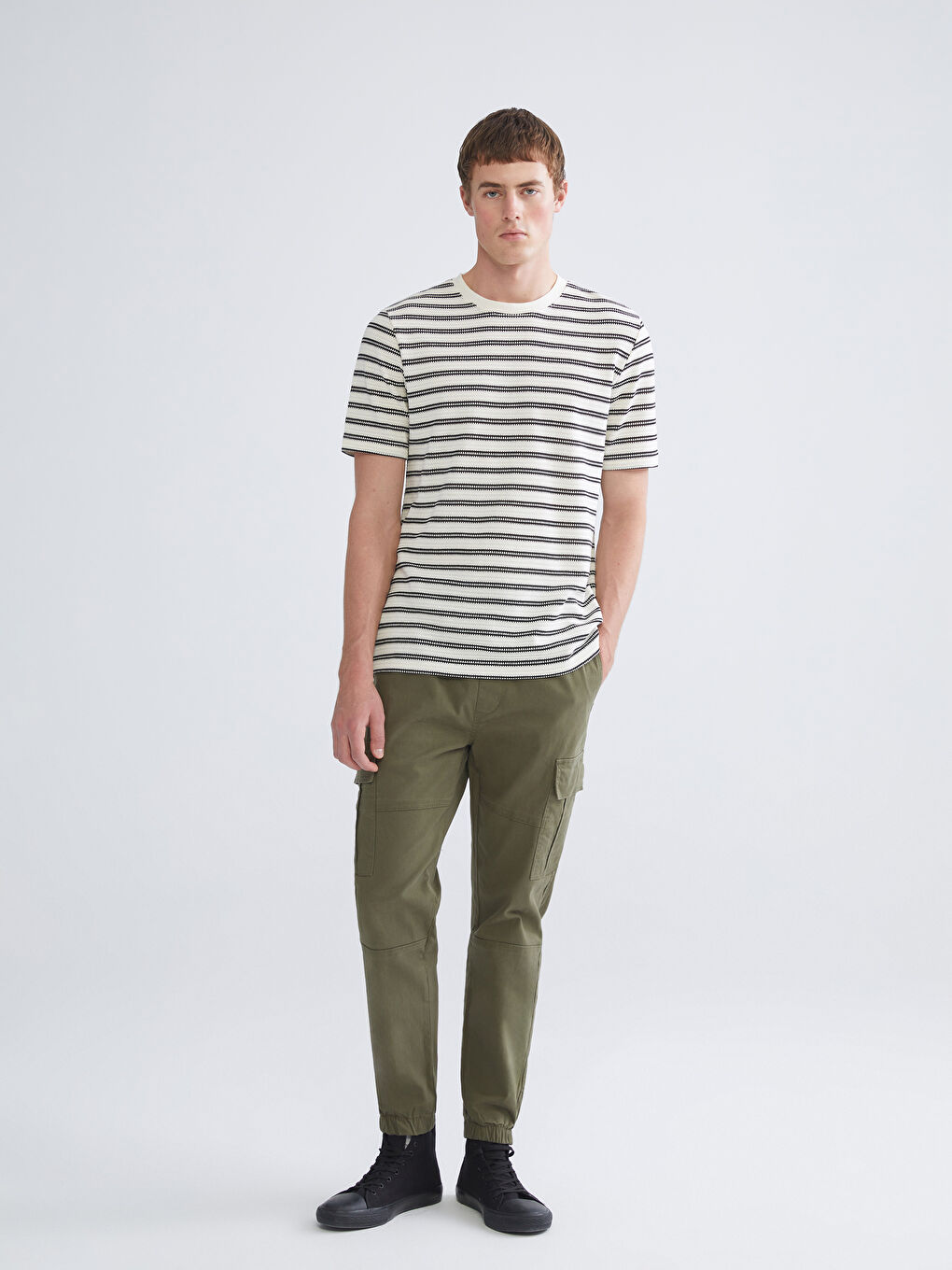 Elastic Waist Men's Cargo Trousers