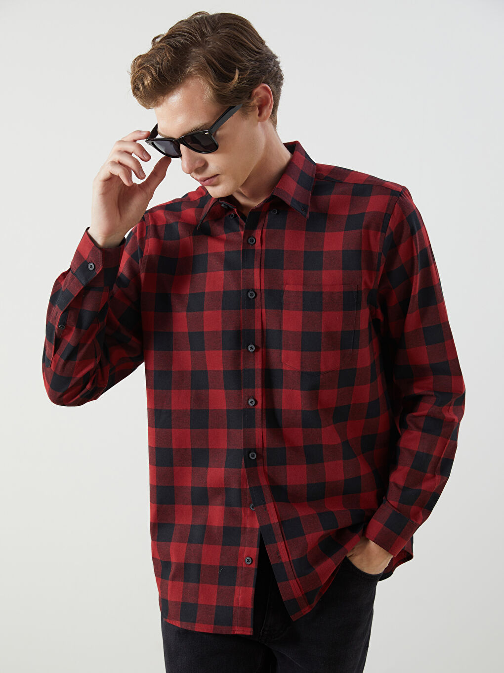LCWAIKIKI Classic Regular Fit Long Sleeve Plaid Gabardine Men's Shirt -W56156Z8-LLH